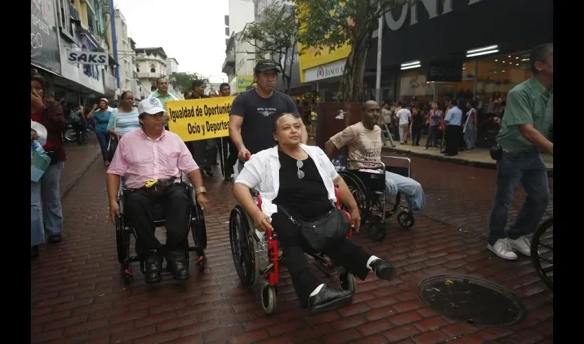 Para poder llevar a cabo la segunda encuesta,  Senadis tendrá que pedir traslado de partidas. Foto: Archivo