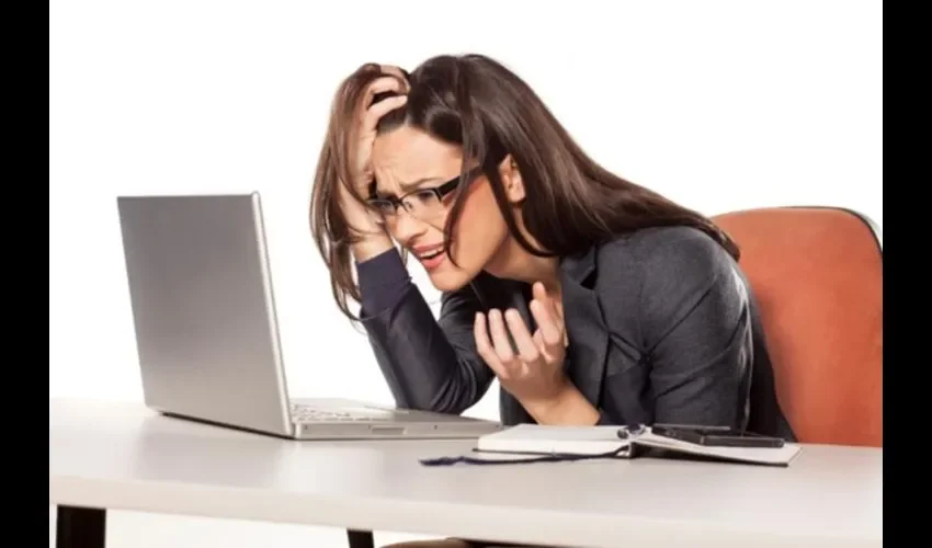 El aprendizaje permanente y estabilidad de empleo Fomentan la participación y  comunicación del individuo con la empresa.