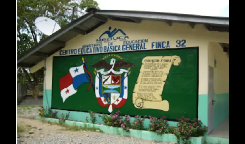 Centro Educativo Básico General de Finca 32 en Changuinola