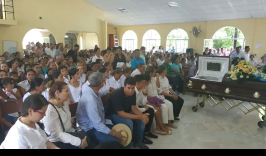 Velorio de Faustino "Titi" Barría