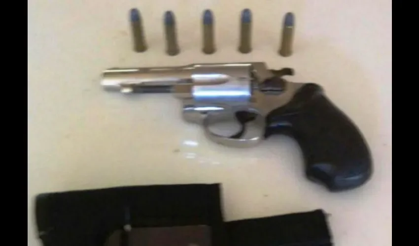 Operativo policial en Parque Lefevre