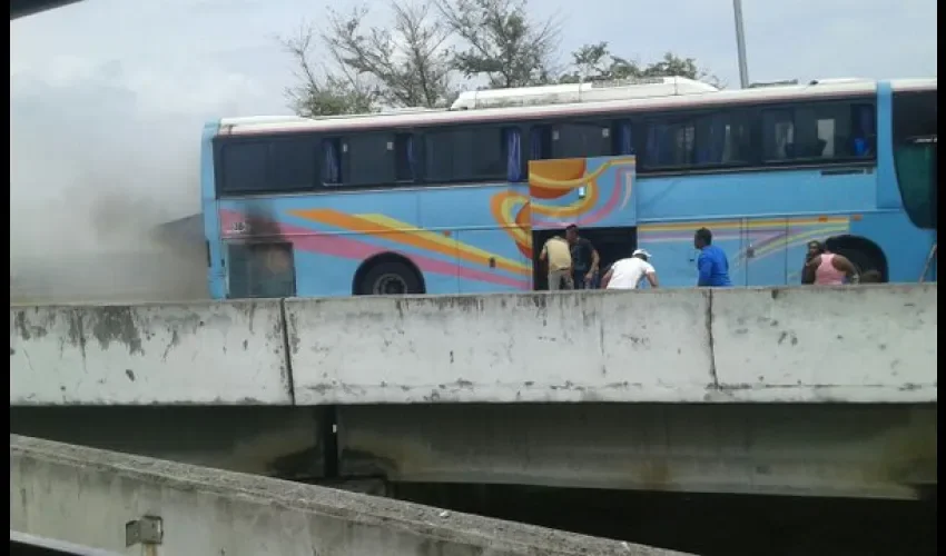 Bus se quemó en Albrook 