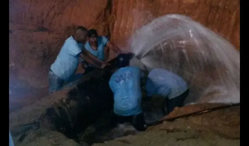 Tubería rota en Panamá Oeste 