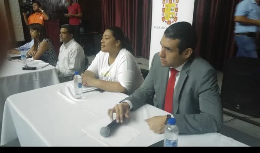 Buhoneros y Alcaldía 