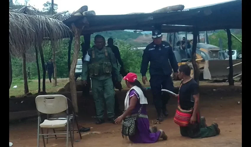 Indigenas de la  comarca Ngäbe-Buglé contra Barro Blanco