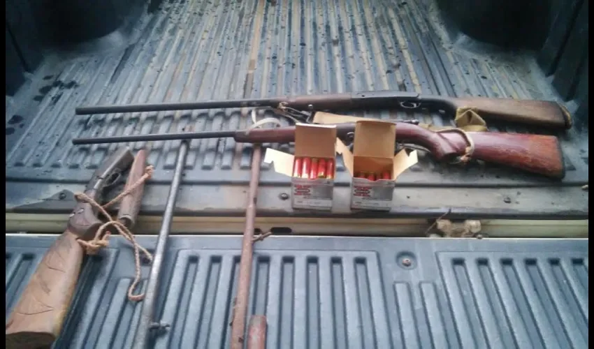 Decomisan armas en Los Santos 