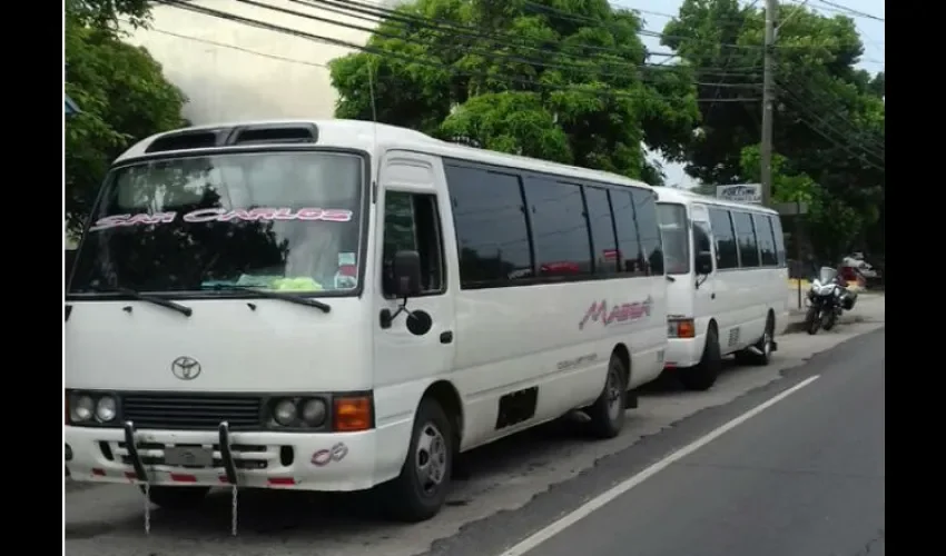 Operativo contra buses desordenados 