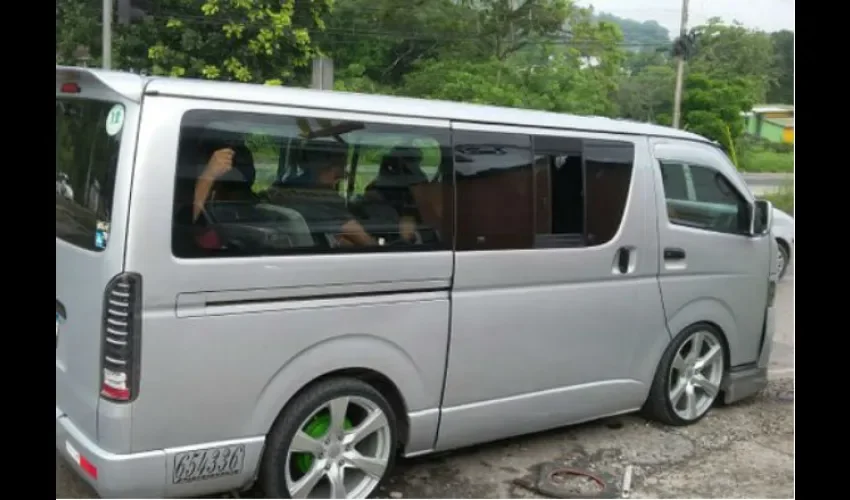 Operativo contra buses desordenados  