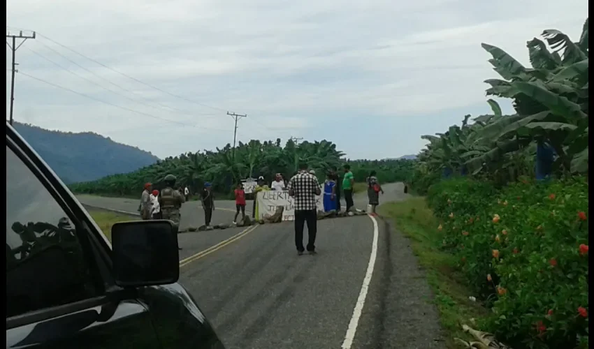 Indígenas protestan por Barro Blanco 