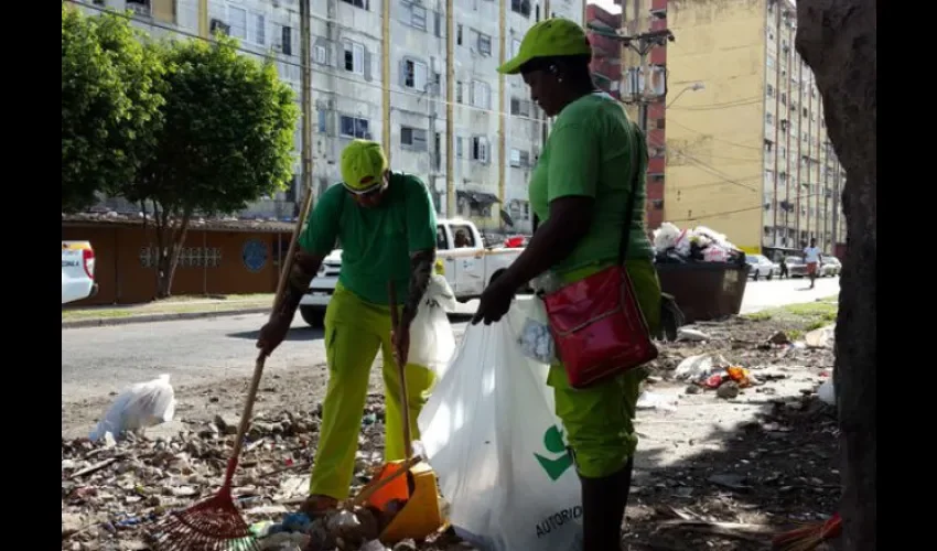 Limpieza en Curundú