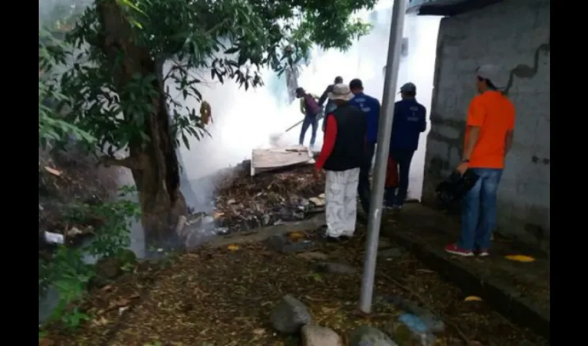 Fumugación y limpieza en San Miguelito