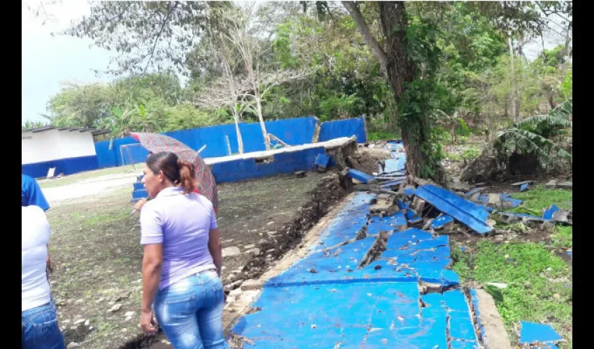 Escuela Desmond Bayand