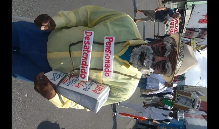 Quieren más plata en sus bolsillos.