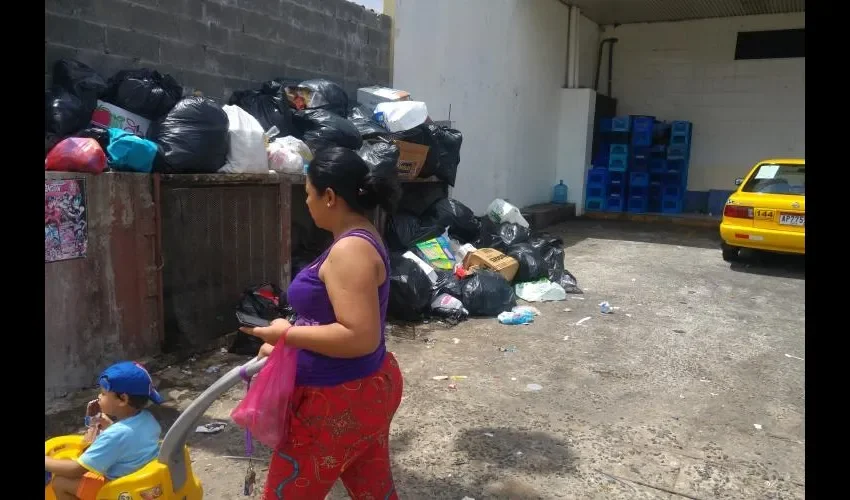 La gente tiene que jugar su papel en el tema de la basura.