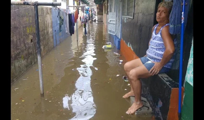 La barraca 67 se volvió a inundar y lo pierden todo.