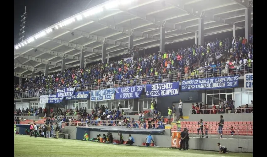 El partido de las semifinales entre Plaza y Árabe fue muy accidentado. Anayansi Gamez