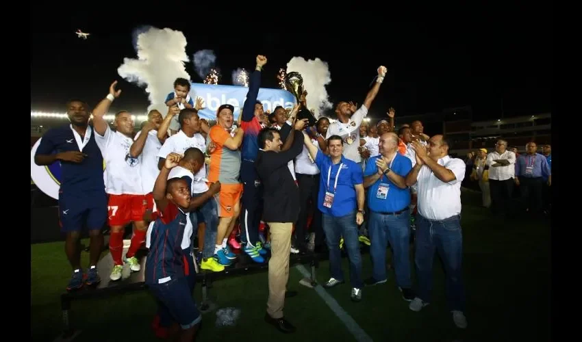 Plaza Amador celebró por todo lo alto su título. 