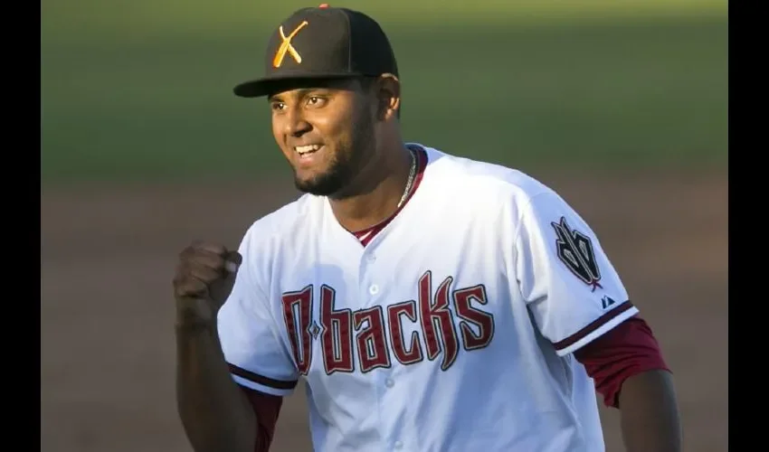 Enrique Burgos Jr. tiene 25 años. AP