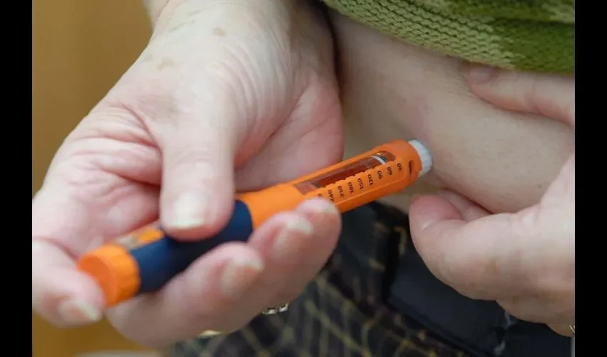 El tratamiento para la diabetes tipo 1 consiste en la administración diaria de inyecciones.