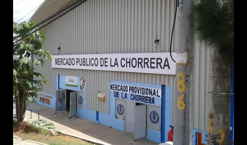 El mercado público presenta un avance de un 10%, y el mercado de abastos, entre  un  25% y 30%.  