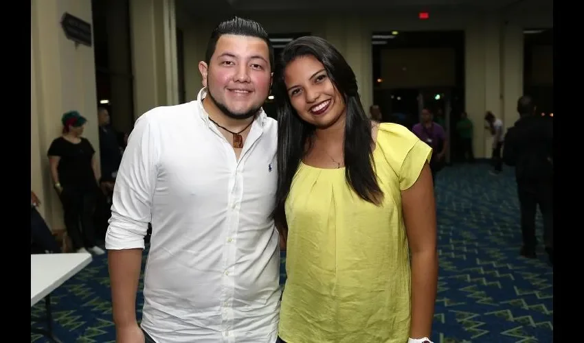 Muchas parejas fueron a enamorarse. Fotos: Aurelio Herrera Suira