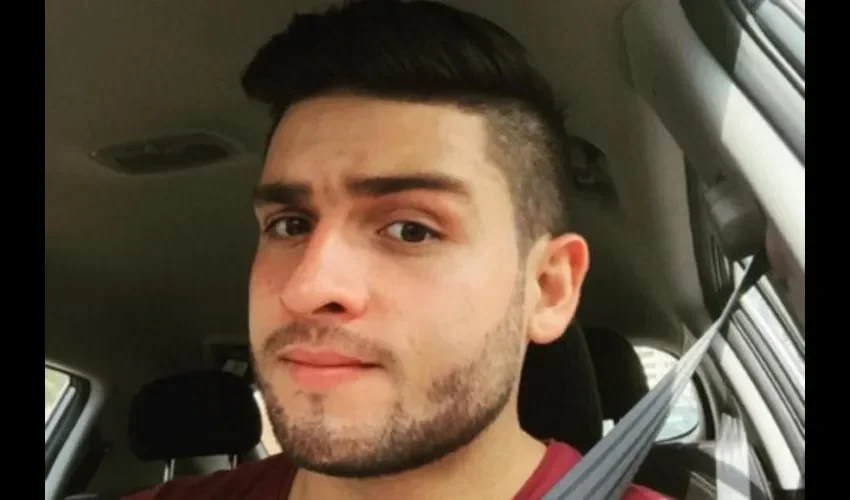 ¿Tiene cara de celoso? ¡Jummm!