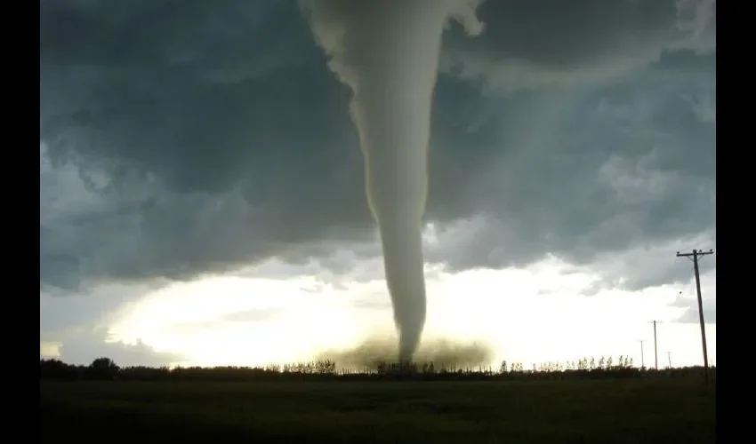Los tornados se encuentran entre las fuerzas de la naturaleza más potentes y destructivas. FOTO: JESUS SIMMONS