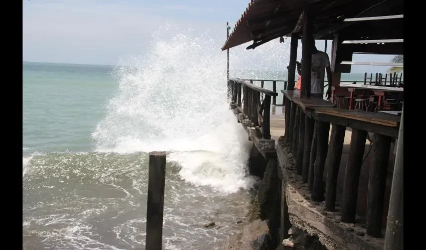 Hay que estar atentos de los avisos que   se emitan. Foto: Ilustrativa