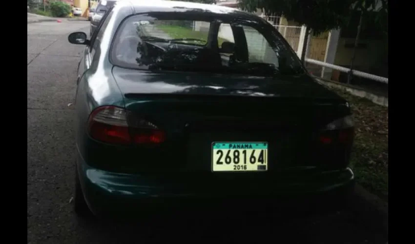 Encuentran auto en Automotor