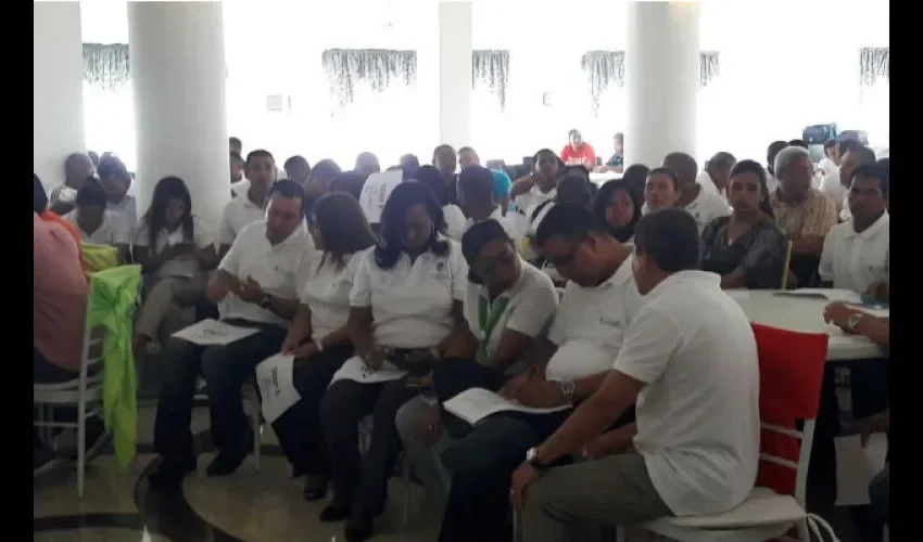 Mitradel y Grupo Waked