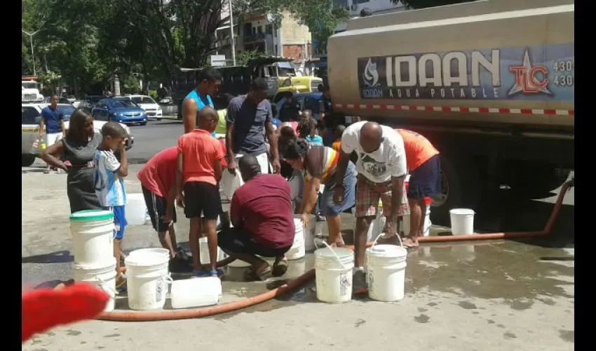 Sin agua en Colón 