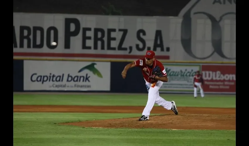 El metropolitano Gilberto Méndez tiene 41 años. Anayansi Gamez