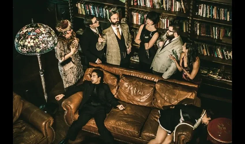 Todos desconfían. No se fían de apariencias. Nadie mete las manos en fuego por nadie. Cualquiera pudo cometer el asesinato. Cortesía.