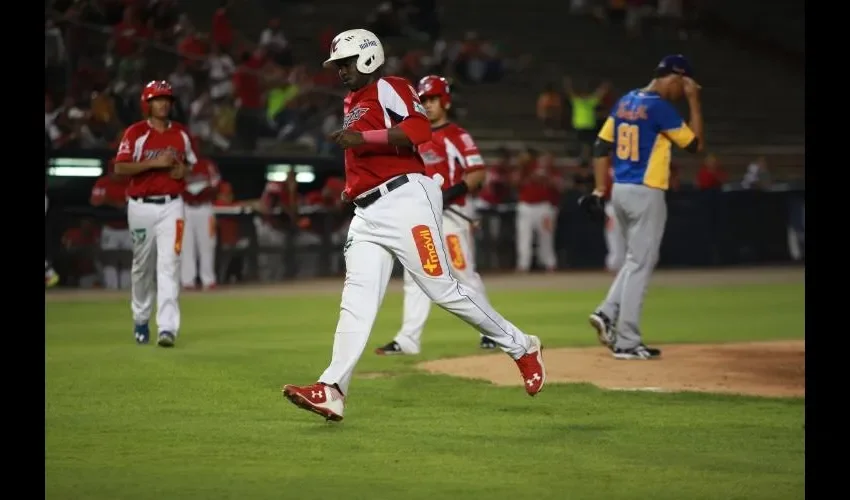 Avelino Asprilla es uno de los veteranos de lujo que tenía esta temporada Panamá Metro. Anayansi Gamez