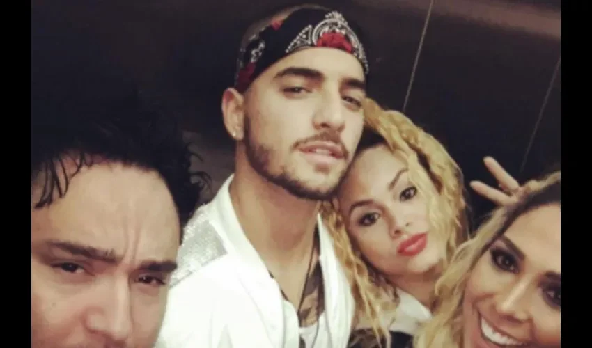 Aunque no hubo fotos con fans, sí con varios famosos.