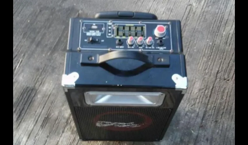 Vandalizaron 35 aulas. Foto: Cortesía