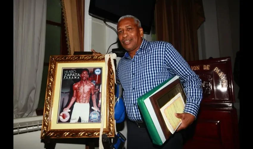 Hilario Zapata ganó en 1980 el título minimosca del Consejo Mundial de Boxeo. Anayansi Gamez