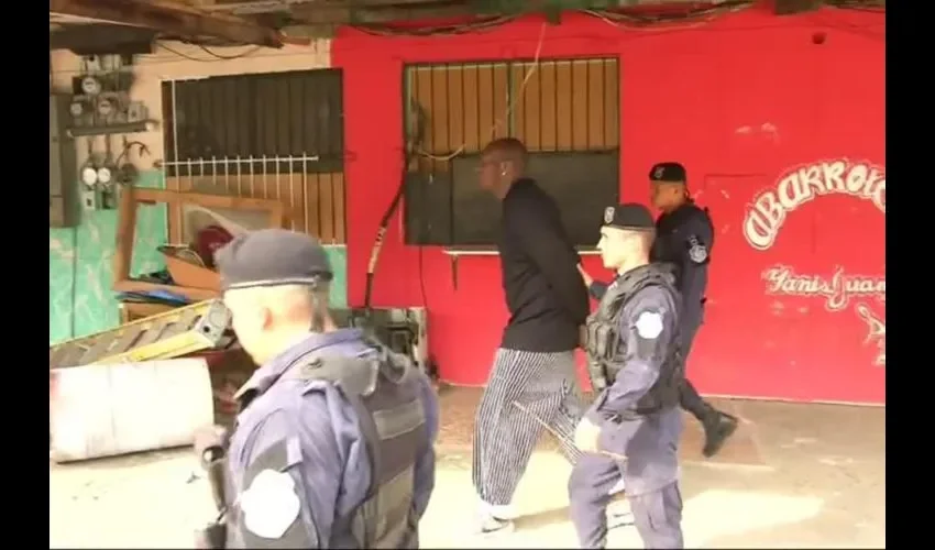 Momento en que se lo llevaban @tvnpanama