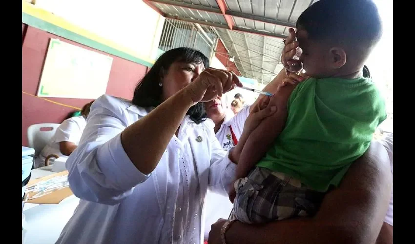 La prioridad son niños, adultos mayores o personas con factores de riesgo. Foto: Cortesía