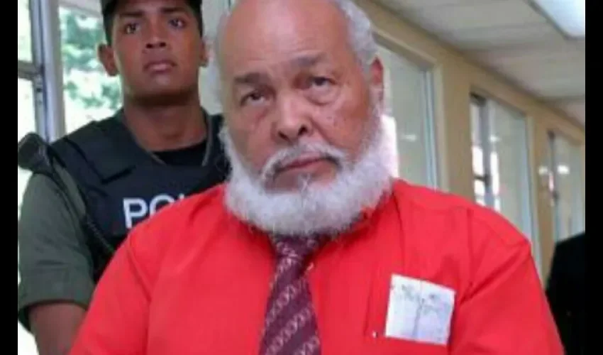 Periodista  Carlos Núñez Lopez 