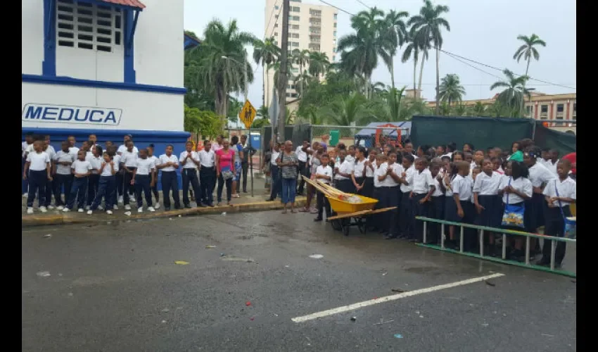 Falta de agua en Colón 