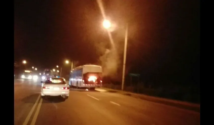 Metrobús se incendió por Tocumen 