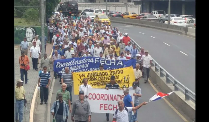 Protesta en la Avenida de Los Mártires 