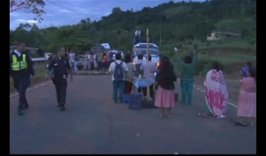 Indigenas de la  comarca Ngäbe-Buglé contra Barro Blanco