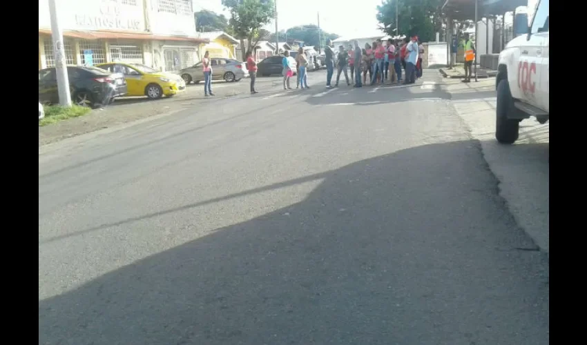 Protesta en escuela República de Francia de San Miguelito