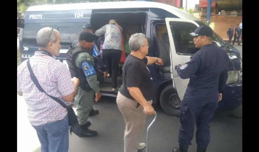 Víctimas del envenenamiento masivo con el jarabe envenenado  dietilenglicol