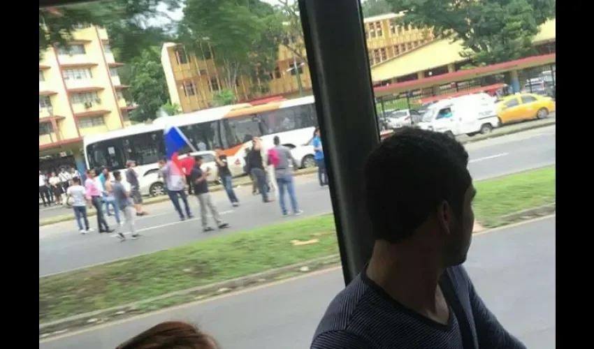 Protesta en la vía Transístmica