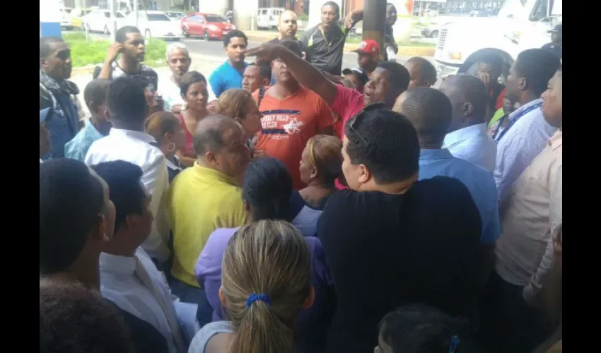 Protesta en el puente vehicular de San Miguelito 