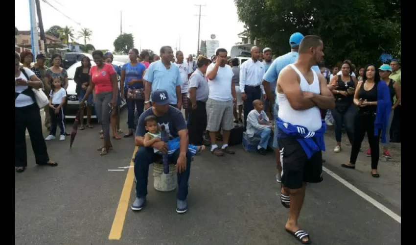 Protestan por falta de agua en Colón 