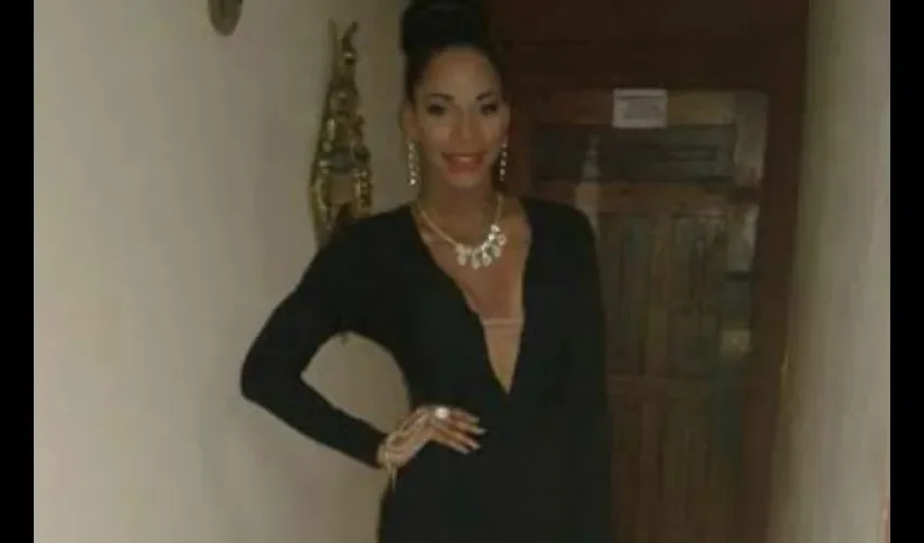 Transexual colonense Nairobi Ortega